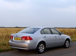 2006 Kia Magentis. Image by James Jenkins.