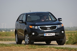 2010 Kia Sorento. Image by Julian Mackie.