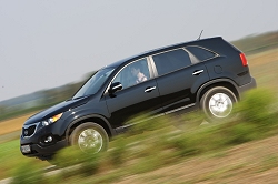 2010 Kia Sorento. Image by Julian Mackie.