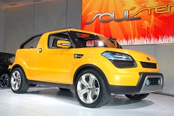 2009 Kia Soulster concept. Image by United Pictures.