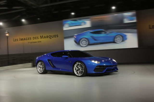 Lamborghini Asterion charges in for Concours d'Elegance. Image by Lamborghini.
