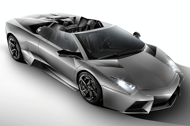 Roofless Reventon leaks. Image by Lamborghini.