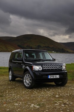 2012 Land Rover Discovery 4. Image by Land Rover.