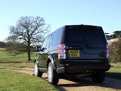 2010 Land Rover Discovery 4. Image by Dave Jenkins.