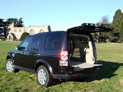 2010 Land Rover Discovery 4. Image by Dave Jenkins.