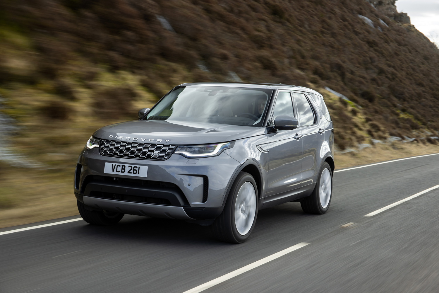 First drive: Land Rover Discovery 2021MY. Image by Land Rover.