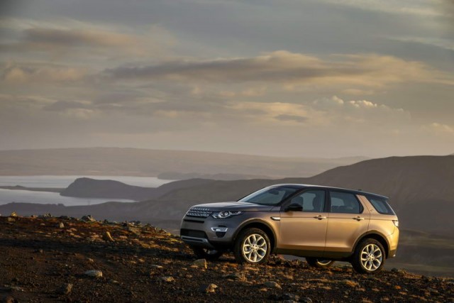 Ingenium engines in Land Rover Discovery Sport. Image by Land Rover.