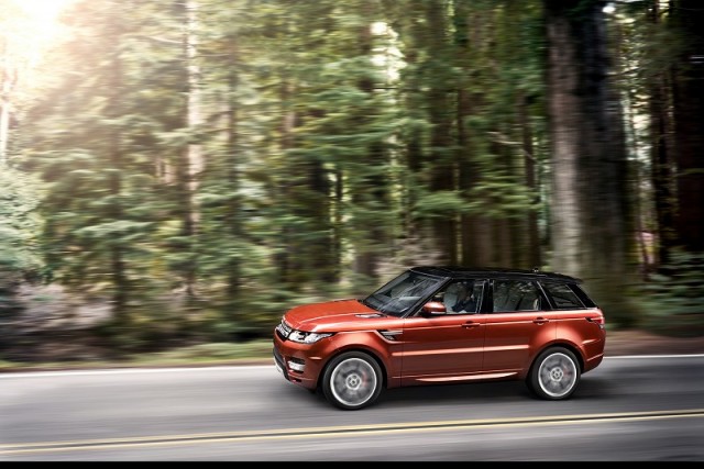 New Range Rover Sport unveiled. Image by Land Rover.