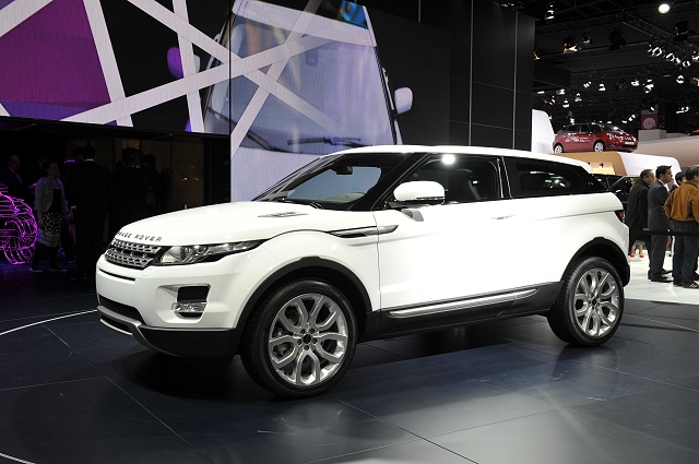 Range Rover Evoque scoops first award. Image by Max Earey.