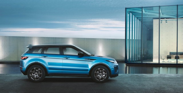 Range Rover Evoque celebrates with Landmark. Image by Land Rover.