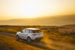 2013 Range Rover Sport. Image by Land Rover.