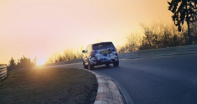 SUV 'Ring lap record set by SVR Rangie. Image by Land Rover.