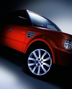 2005 Range Rover Sport. Image by Land Rover.