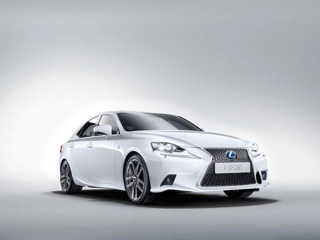 Incoming: Lexus IS 300h. Image by Lexus.