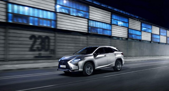 First drive: Lexus RX 450h. Image by Lexus.