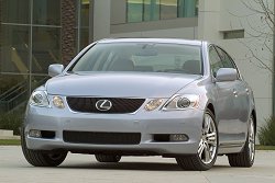 2005 Lexus GS450h. Image by Lexus.