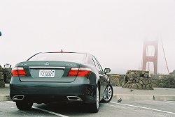 2006 Lexus LS460. Image by Isaac Bouchard.