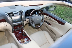 2007 Lexus LS 600h. Image by Alisdair Suttie.