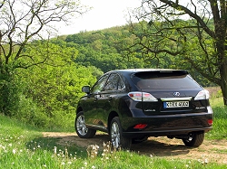 2009 Lexus RX 450h. Image by Mark Nichol.