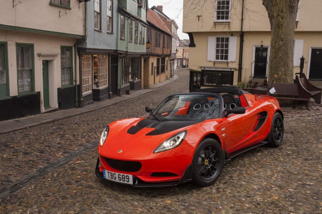 Lotus Elise evolves into rapid Cup 250. Image by Lotus.