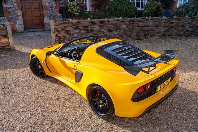 Lotus Exige Sport 350 Roadster is super-light. Image by Lotus.