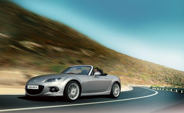 Updated Mazda MX-5 coming soon. Image by Mazda.