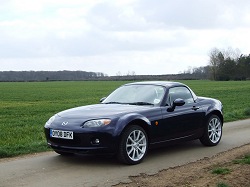 2008 Mazda MX-5 Roadster Coup. Image by Dave Jenkins.