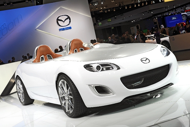 Frankfurt Motor Show: Mazda MX-5 Superlight. Image by Kyle Fortune.