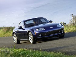 2006 Mazda MX-5 Roadster Coupe. Image by Phil Ahern.