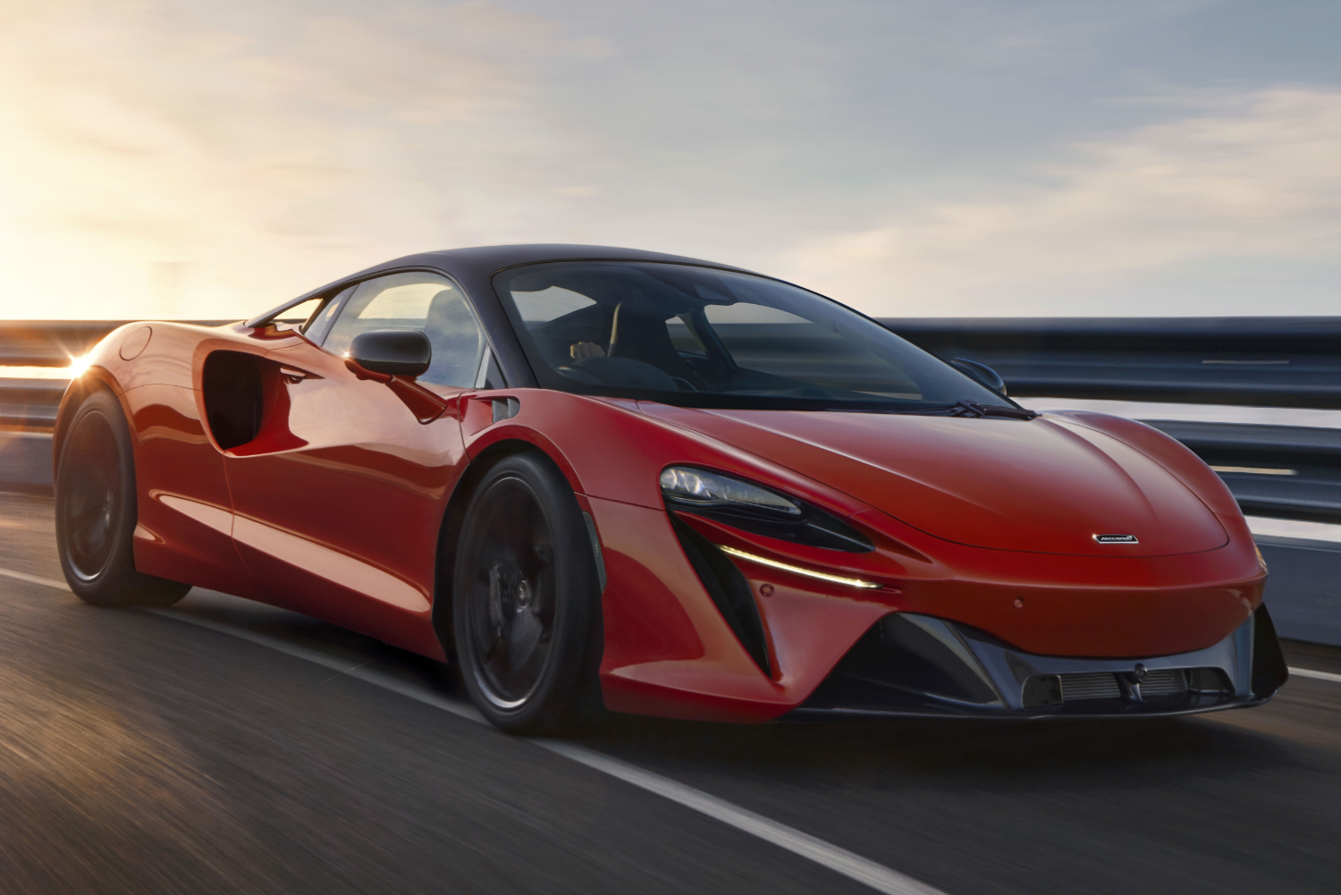 First drive: 2023 McLaren Artura. Image by McLaren.