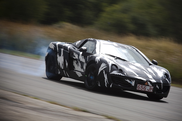 Leno rides in new McLaren. Image by McLaren.