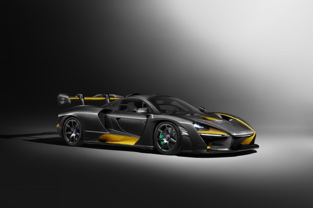 McLaren Senna wears full carbon bodywork. Image by McLaren.