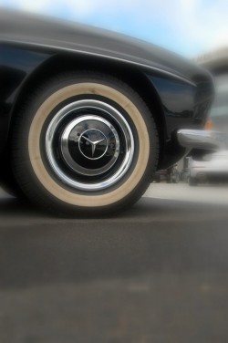 1959 Mercedes-Benz 190 SL. Image by Graeme Lambert.