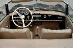 1959 Mercedes-Benz 190 SL. Image by Graeme Lambert.