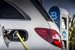 2015 Mercedes-Benz B-Class Electric Drive. Image by Mercedes-Benz.