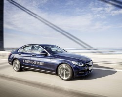 2015 Mercedes-Benz C 350 Plug-In Hybrid. Image by Mercedes-Benz.