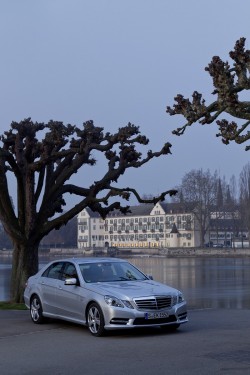 2012 Merceds-Benz E 300 BlueTEC Hybrid. Image by Mercedes-Benz.