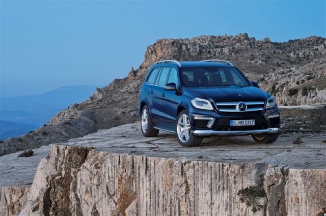 Incoming: Mercedes-Benz GL-Class. Image by Mercedes-Benz.