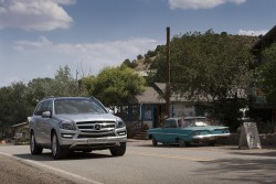 2012 Mercedes-Benz GL-Class. Image by Mercedes-Benz.