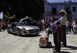 2010 Mercedes-Benz on the Panamericana. Image by Mercedes-Benz.