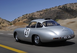 2010 Mercedes-Benz on the Panamericana. Image by Mercedes-Benz.