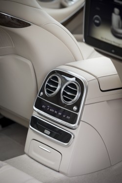 2013 Mercedes-Benz S 350 Bluetec. Image by Mercedes-Benz.