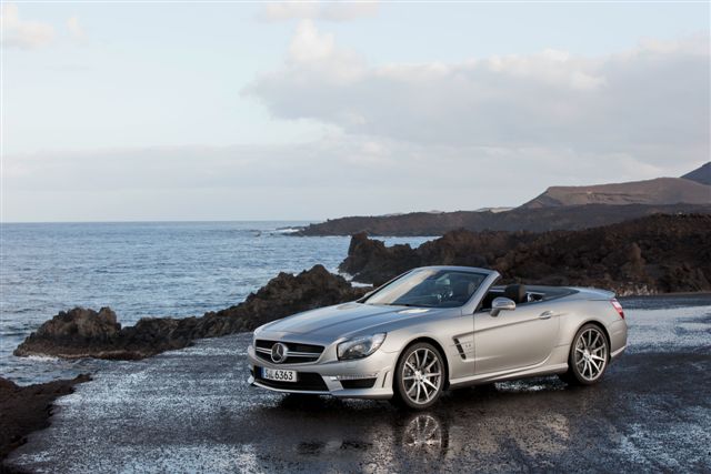 New SL 63 AMG on its way. Image by Mercedes-Benz.