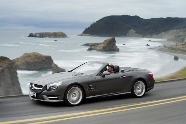 Incoming: Mercedes-Benz SL. Image by Mercedes-Benz.