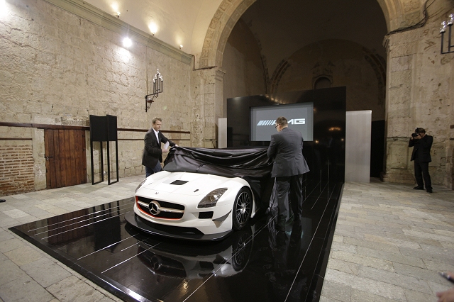Merc SLS GT3 debuts in New York. Image by Mercedes-Benz.