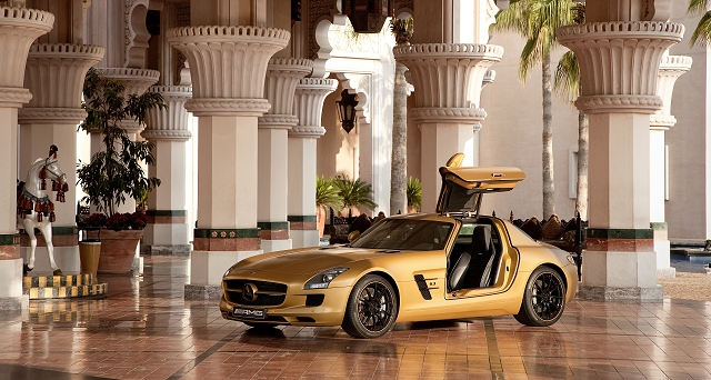 Mercedes produces gold SLS. Image by Mercedes-Benz.