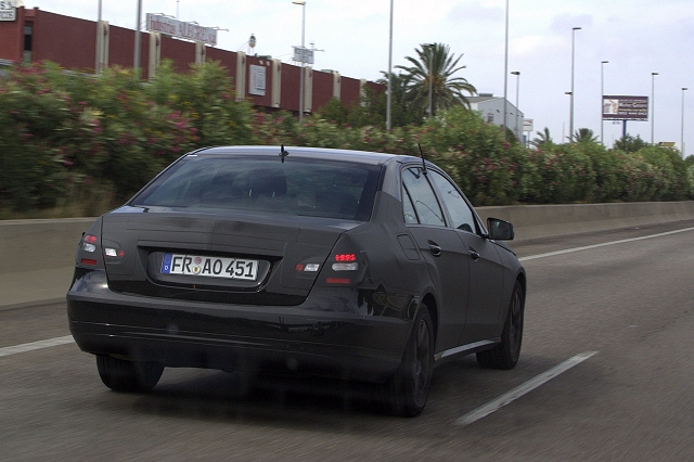 New 'Benz E-Class spied in Spain. Image by Kyle Fortune.