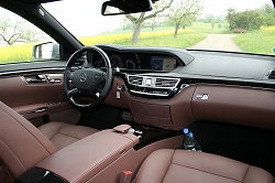 2009 Mercedes-Benz S-Class. Image by Alisdair Suttie.