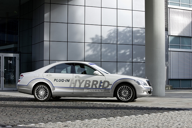 German star in plug-in shock. Image by Mercedes-Benz.