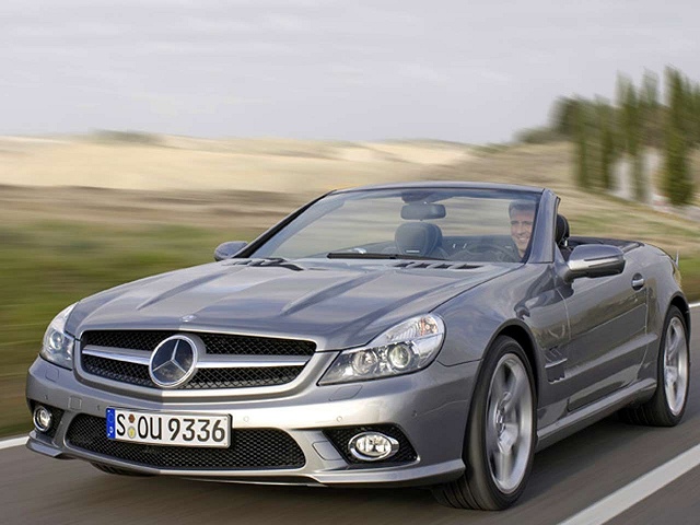 New Mercedes-Benz SL pics leaked. Image by Mercedes-Benz.